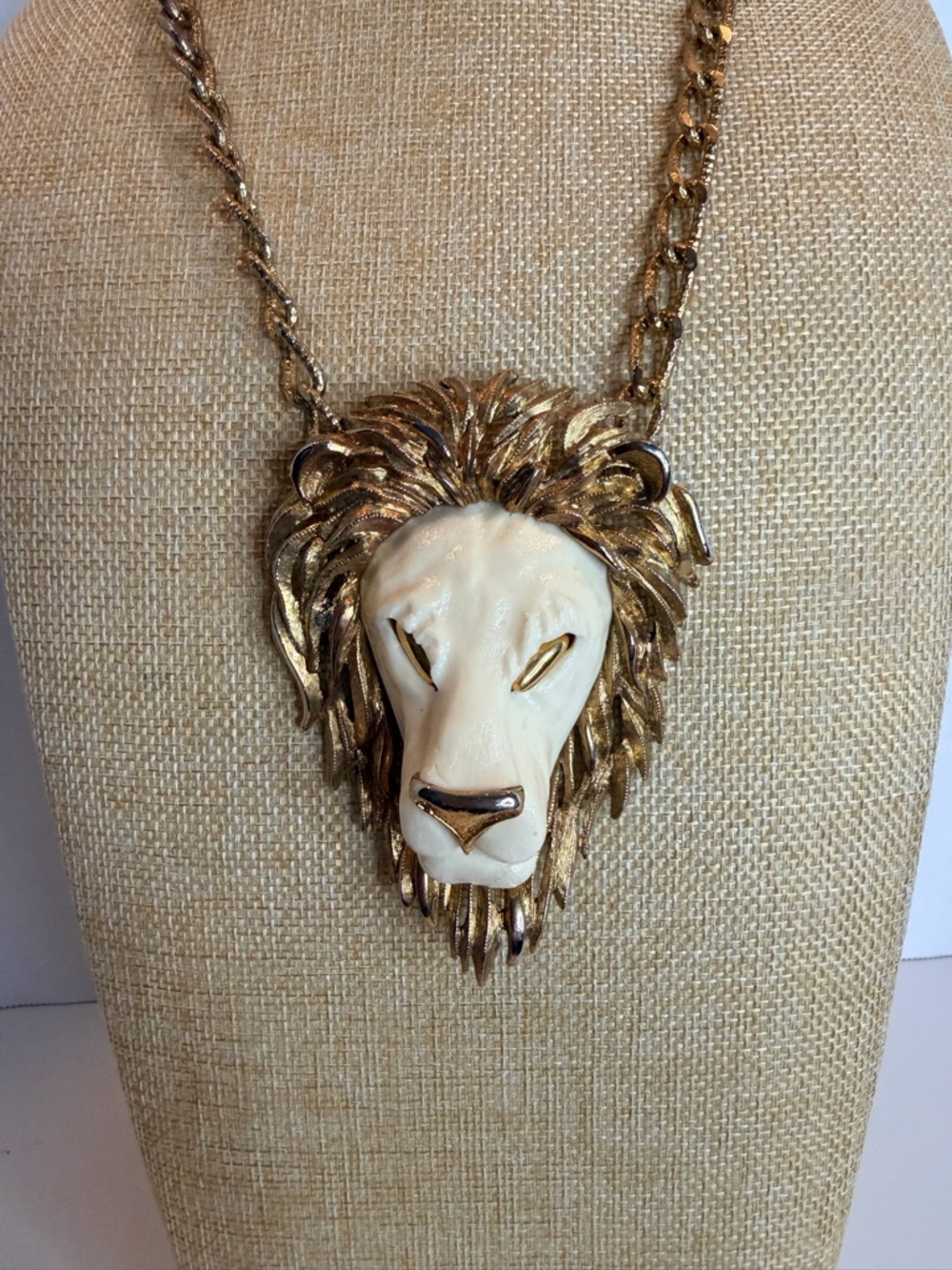 Vintage Razza Lion Head Pendant Necklace with Cream Face